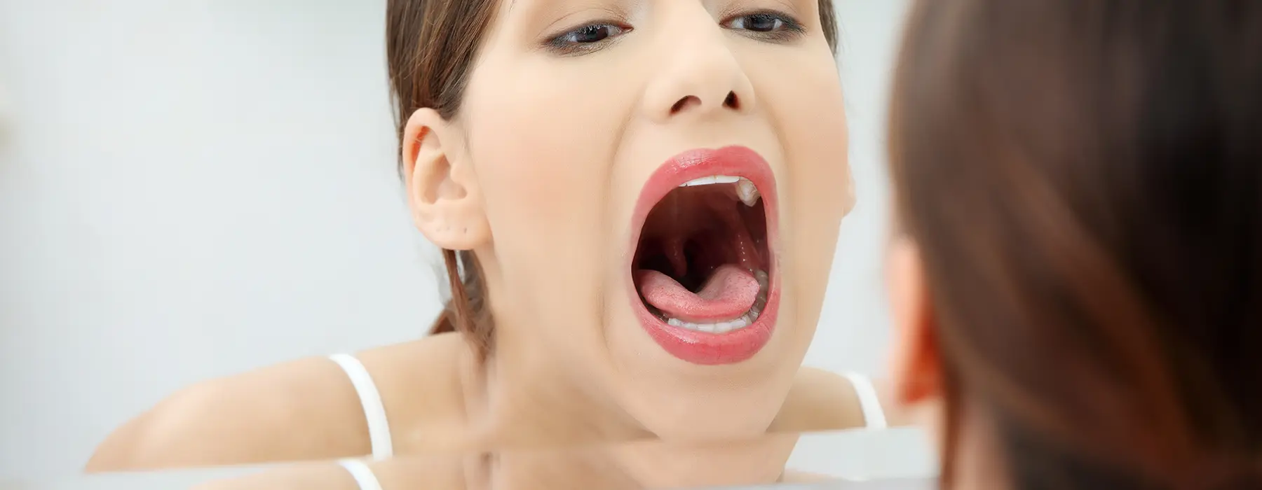 8-Step Oral Cancer Screening: How to Perform a Check at Home